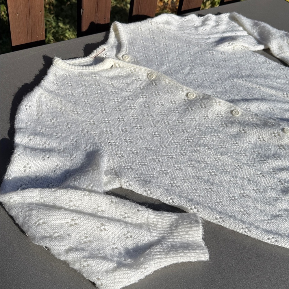 Vintage 1970z small knit White Button-Up Women's cardigan Sweater - Picture 2 of 9